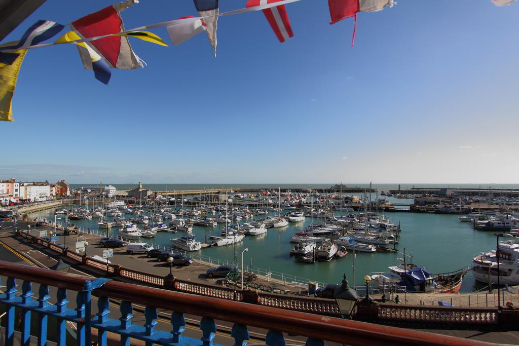 Royal Temple Yacht Club Hotel Ramsgate Eksteriør billede